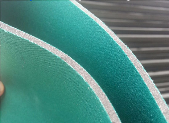 Πλαισιωμένο διπλάσιο SCR λαστιχένιο φύλλο σφουγγαριών νεοπρενίου υλικό πάχος 3mm - 6mm